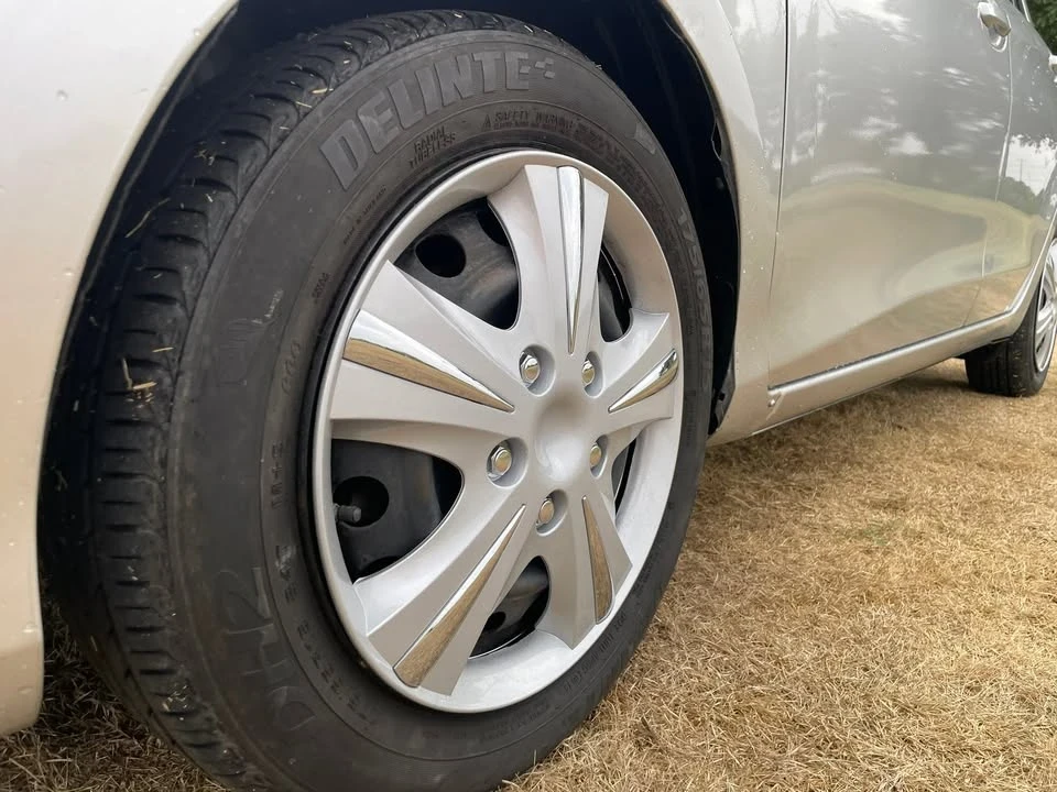 2017 Toyota Yaris - Image 8 of 20