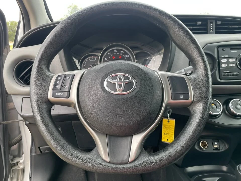 2017 Toyota Yaris - Image 12 of 20