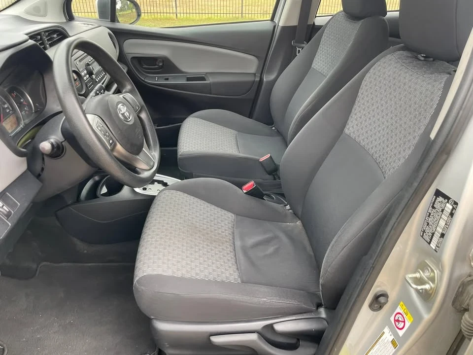 2017 Toyota Yaris - Image 11 of 20