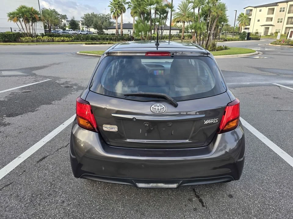 2017 Toyota Yaris - Image 5 of 12