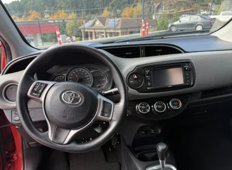2017 Toyota Yaris - Image 5 of 8