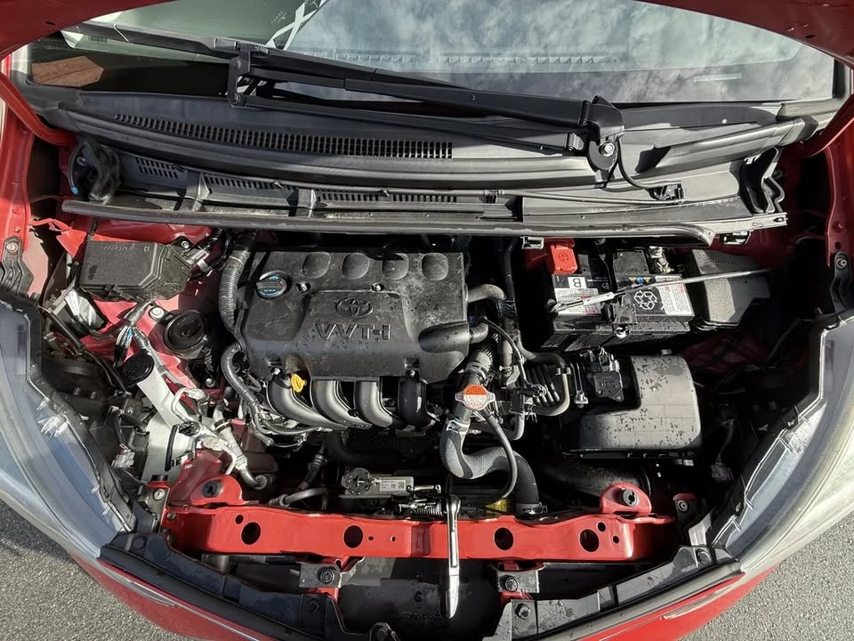 2017 Toyota Yaris - Image 8 of 8