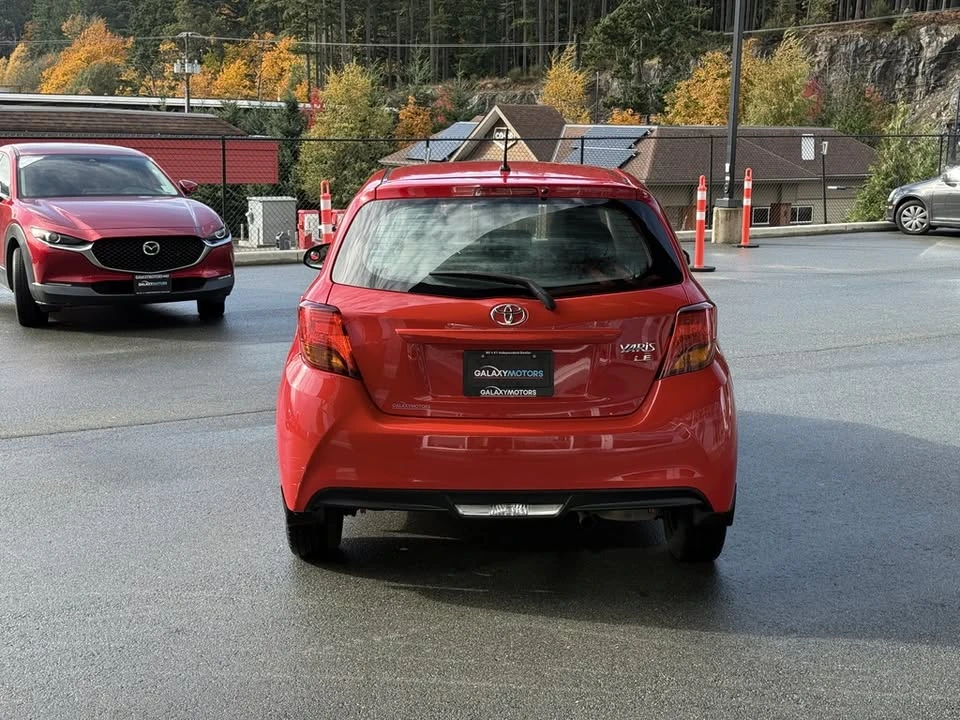 2017 Toyota Yaris - Image 4 of 8