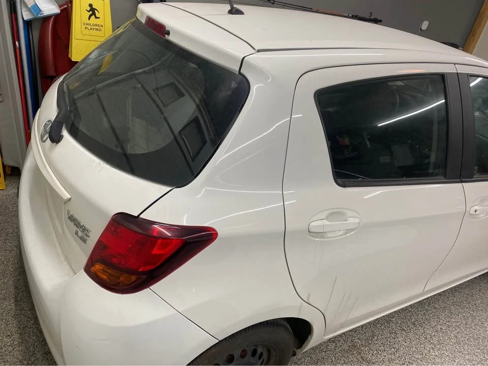 2017 Toyota Yaris - Image 4 of 4
