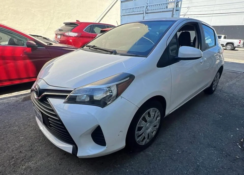2017 Toyota Yaris - Image 2 of 6