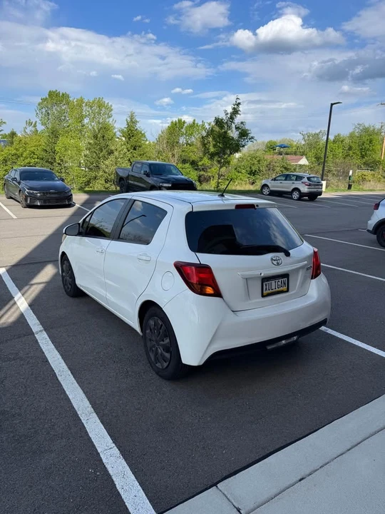 2017 Toyota Yaris - Image 5 of 15