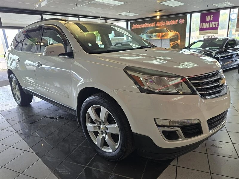 2017 Chevrolet Traverse - Image 4 of 4
