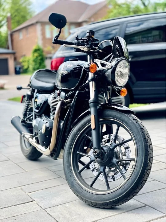2017 Triumph New Bonneville - Image 4 of 6