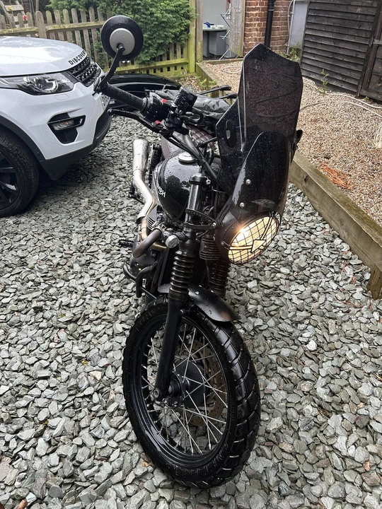 2017 Triumph Scrambler - Image 9 of 30