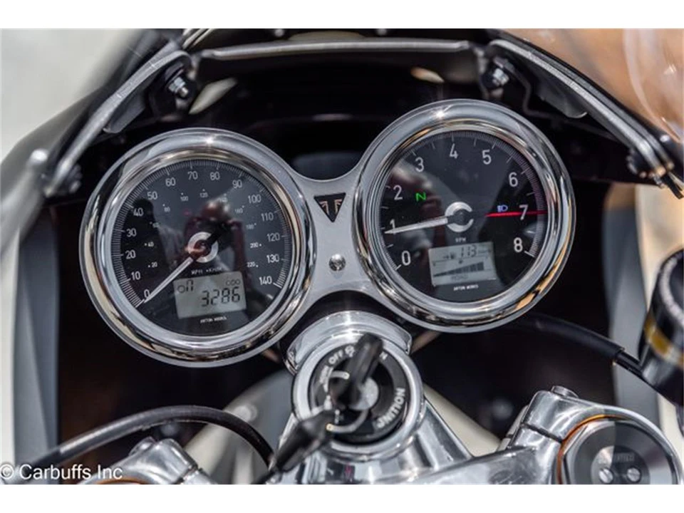 2017 Triumph Thruxton - Image 29 of 31