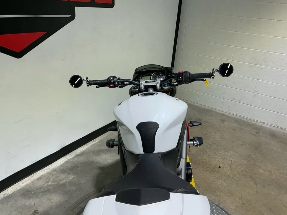 2017 Triumph Speed Triple - Image 9 of 15
