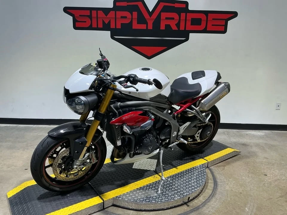 2017 Triumph Speed Triple - Image 4 of 15