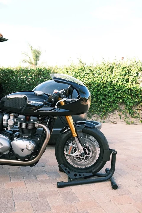 2017 Triumph Thruxton - Image 3 of 9