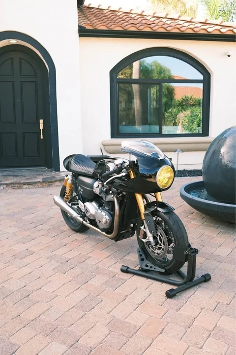 2017 Triumph Thruxton - Image 4 of 9