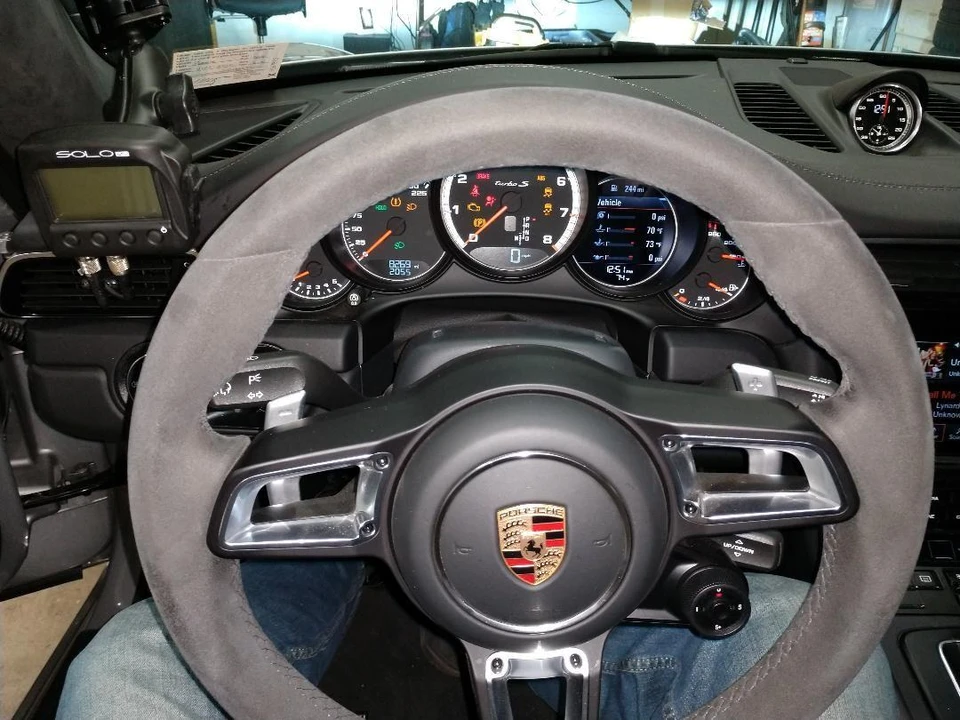 2017 Porsche 991 Turbo S - Image 5 of 6