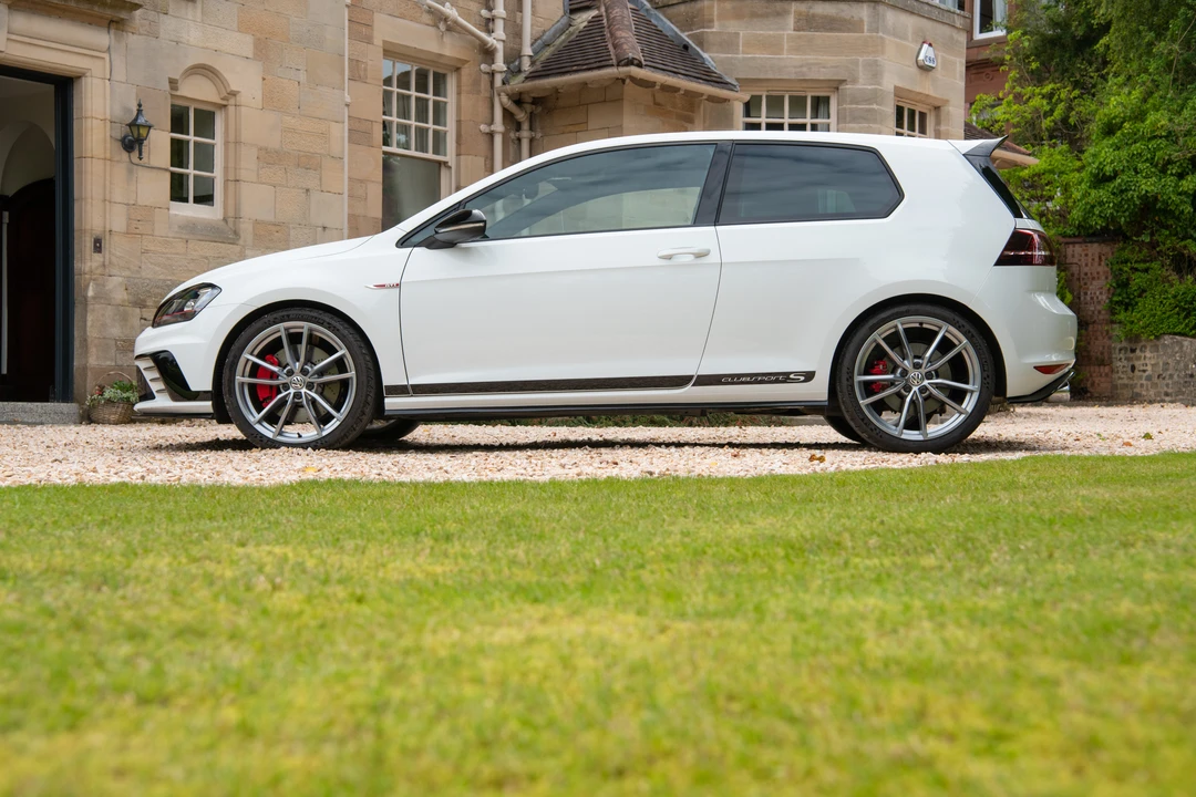 2017 Volkswagen GTI Mk7 - Image 4 of 31