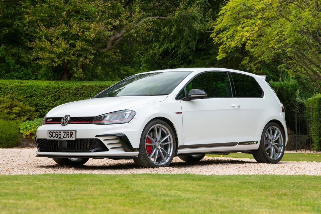 2017 Volkswagen GTI Mk7 - Image 2 of 31