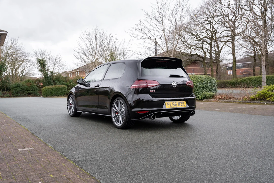 2017 Volkswagen GTI Mk7 - Image 15 of 31