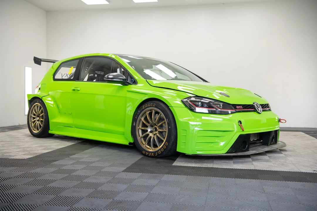 2017 Volkswagen GTI Mk7 - Image 5 of 31