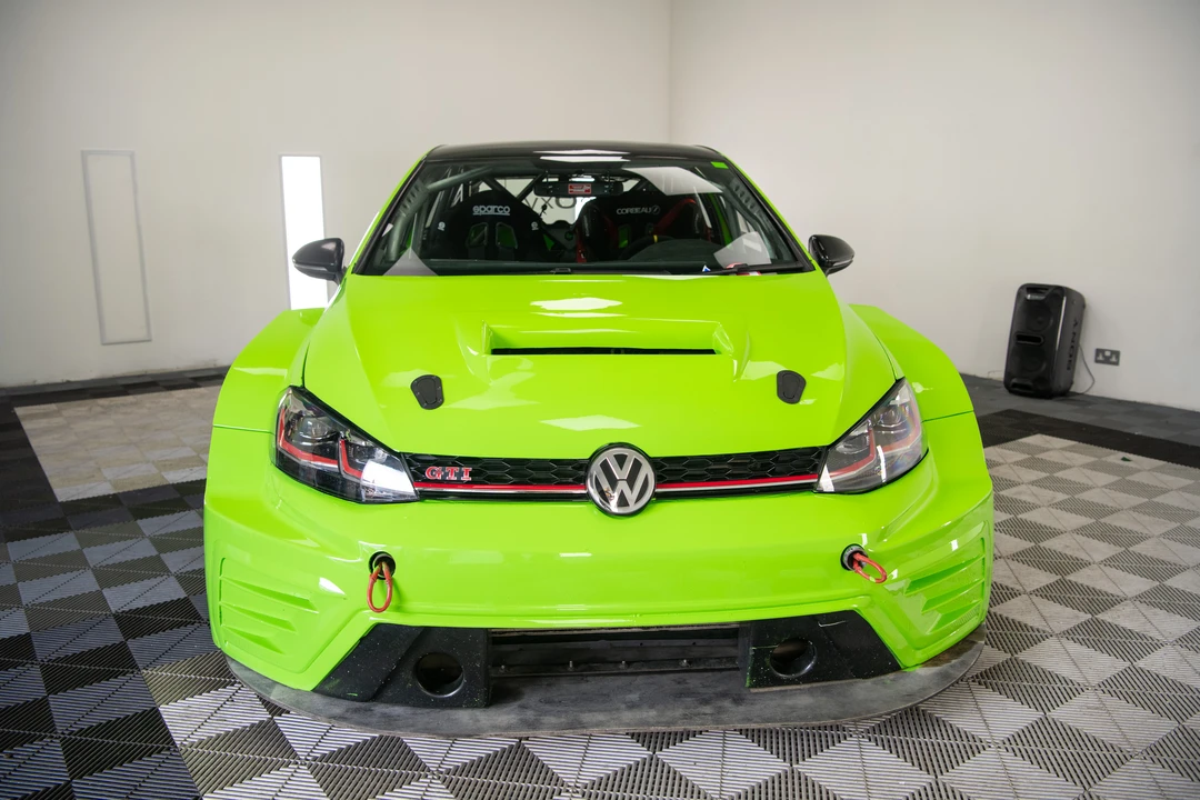 2017 Volkswagen GTI Mk7 - Image 3 of 31
