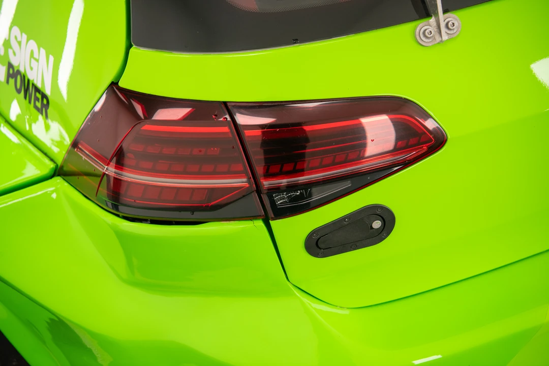 2017 Volkswagen GTI Mk7 - Image 25 of 31