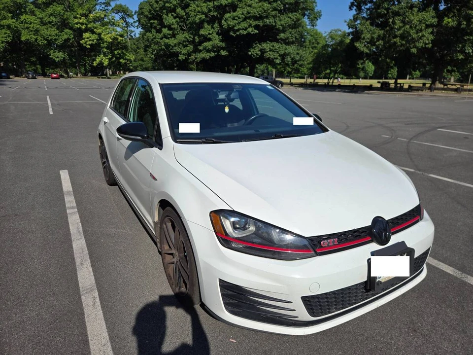 2017 Volkswagen GTI Mk7 - Image 9 of 15