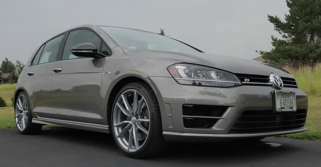 2017 Volkswagen Golf R