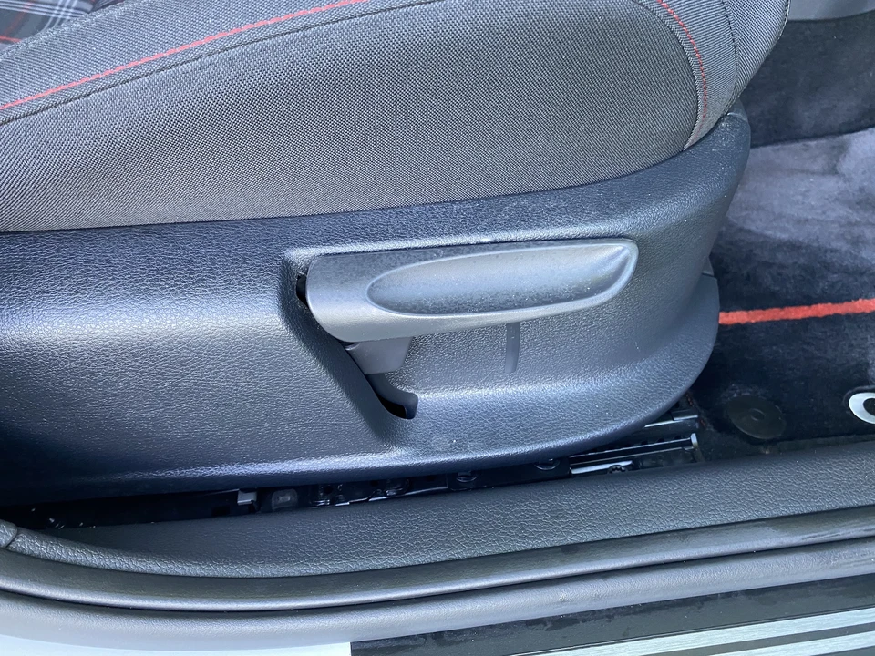 2017 Volkswagen Polo - Image 24 of 31