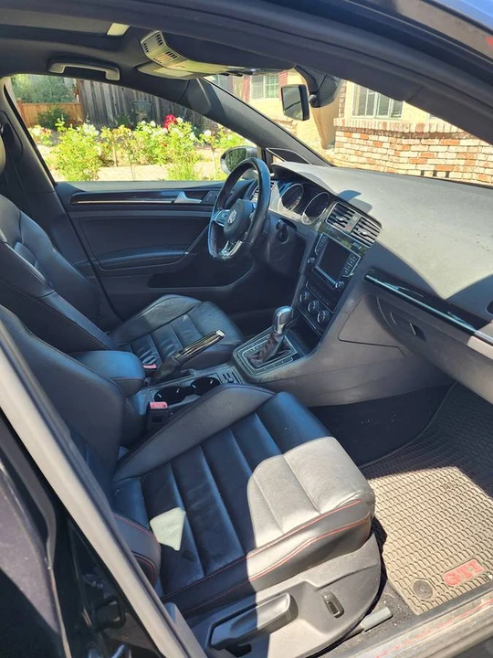 2017 Volkswagen GTI Mk7 - Image 3 of 10