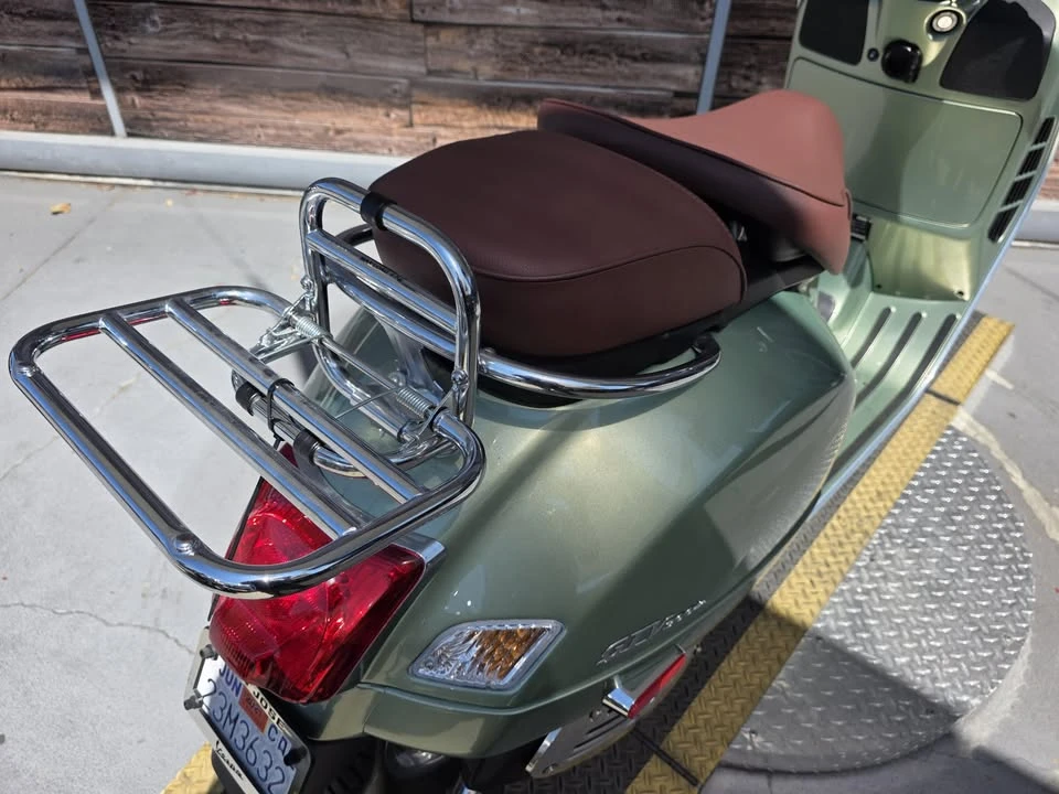 2017 Vespa Sei & PX & ET & LX & GT - Image 11 of 12