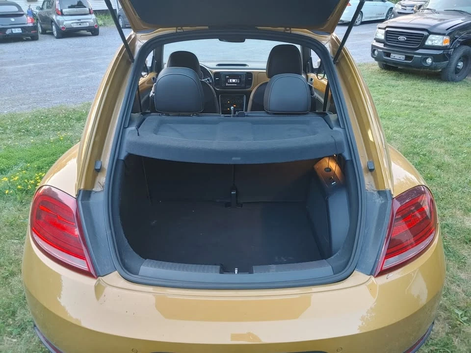 2017 Volkswagen A5 Beetle - Image 8 of 12