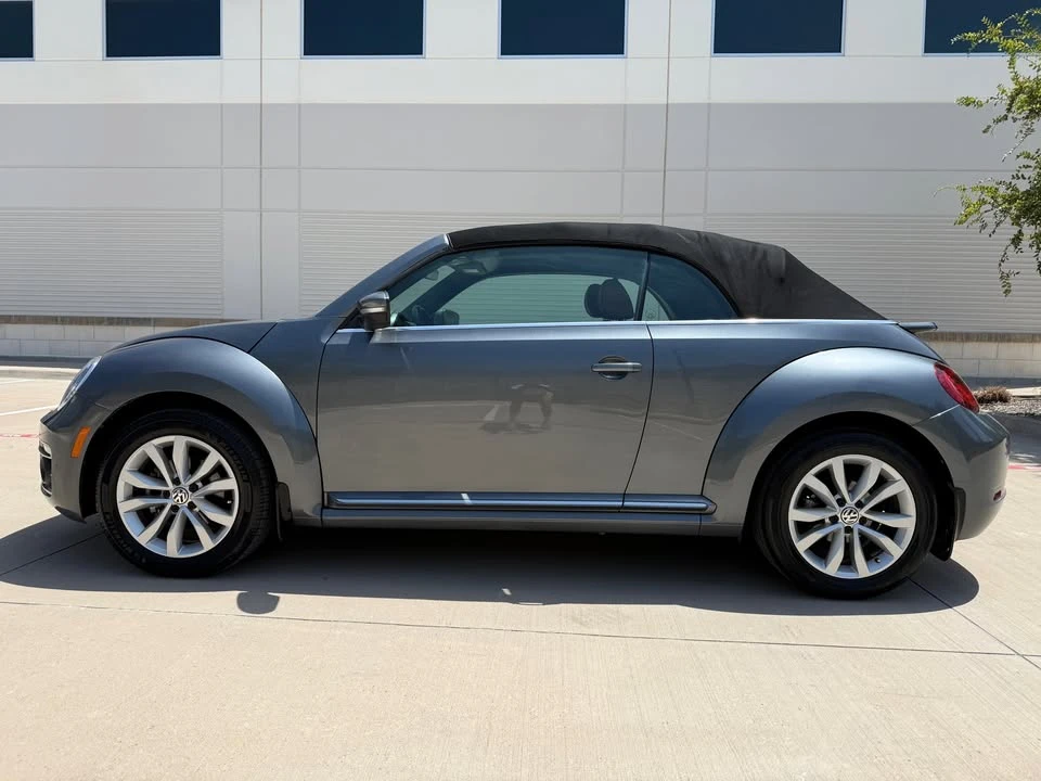 2017 Volkswagen A5 Beetle - Image 2 of 19