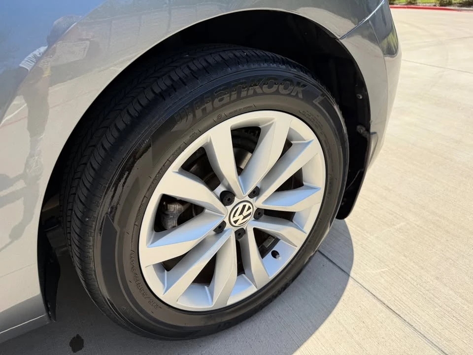2017 Volkswagen A5 Beetle - Image 9 of 19
