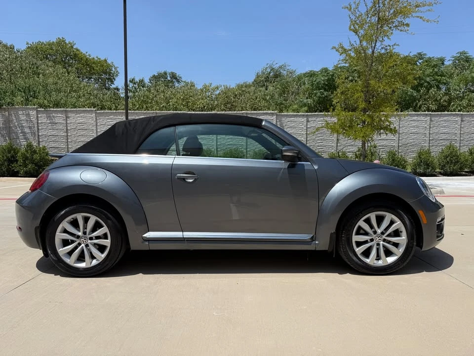 2017 Volkswagen A5 Beetle - Image 6 of 19