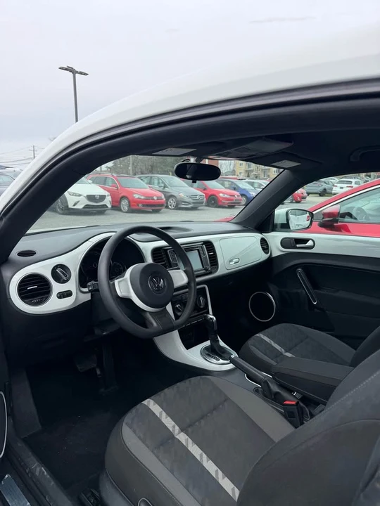 2017 Volkswagen A5 Beetle - Image 5 of 8