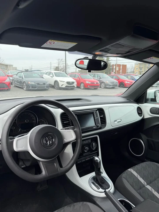 2017 Volkswagen A5 Beetle - Image 6 of 8