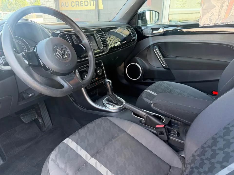 2017 Volkswagen A5 Beetle - Image 5 of 6
