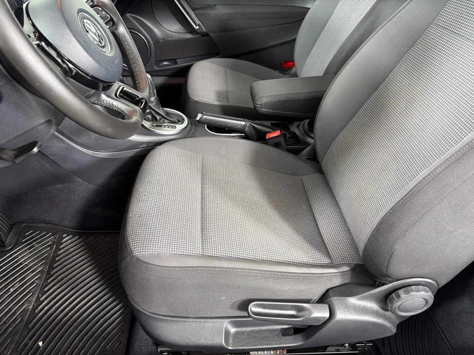 2017 Volkswagen A5 Beetle - Image 11 of 21