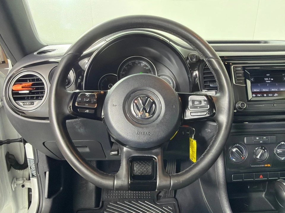 2017 Volkswagen A5 Beetle - Image 14 of 21