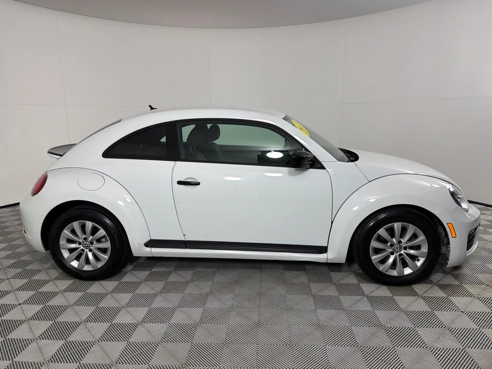 2017 Volkswagen A5 Beetle - Image 4 of 21