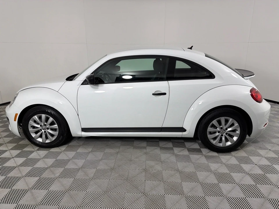2017 Volkswagen A5 Beetle - Image 8 of 21