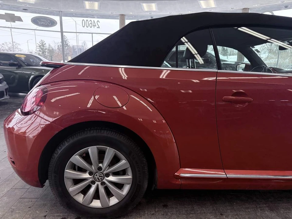 2017 Volkswagen A5 Beetle - Image 6 of 12