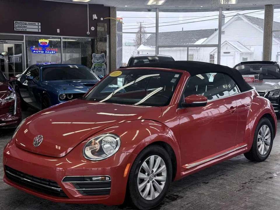 2017 Volkswagen A5 Beetle - Image 2 of 12