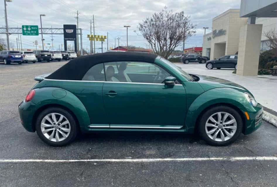 2017 Volkswagen A5 Beetle - Image 2 of 11