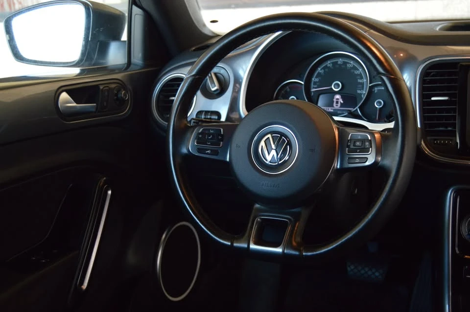 2017 Volkswagen A5 Beetle - Image 12 of 20
