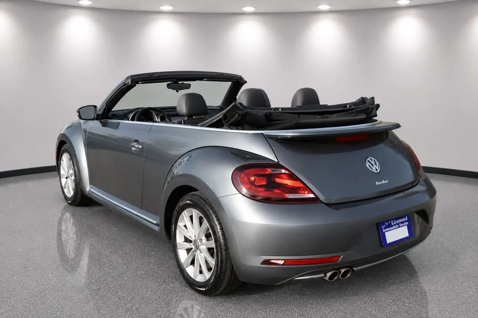 2017 Volkswagen A5 Beetle - Image 2 of 8