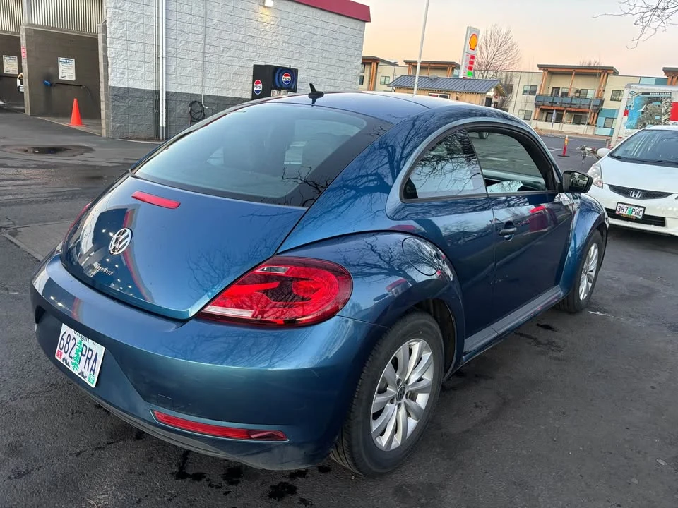 2017 Volkswagen A5 Beetle - Image 8 of 17