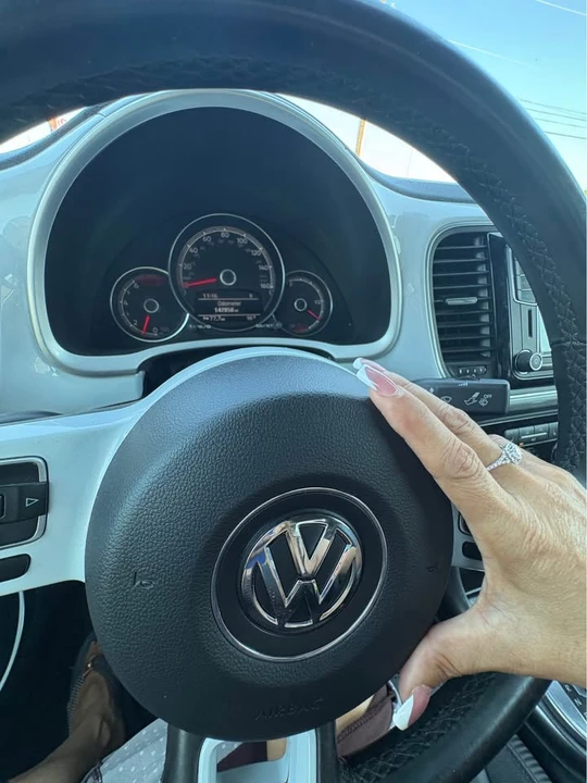 2017 Volkswagen A5 Beetle - Image 3 of 12