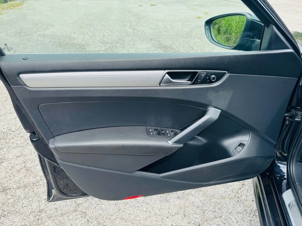 2017 Volkswagen A5 Beetle - Image 9 of 19