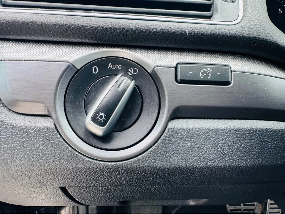 2017 Volkswagen A5 Beetle - Image 11 of 19